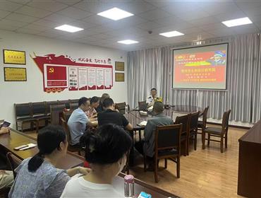 “人人講安全 個個會應(yīng)急--查找身邊安全隱患”——消防知識培訓(xùn)